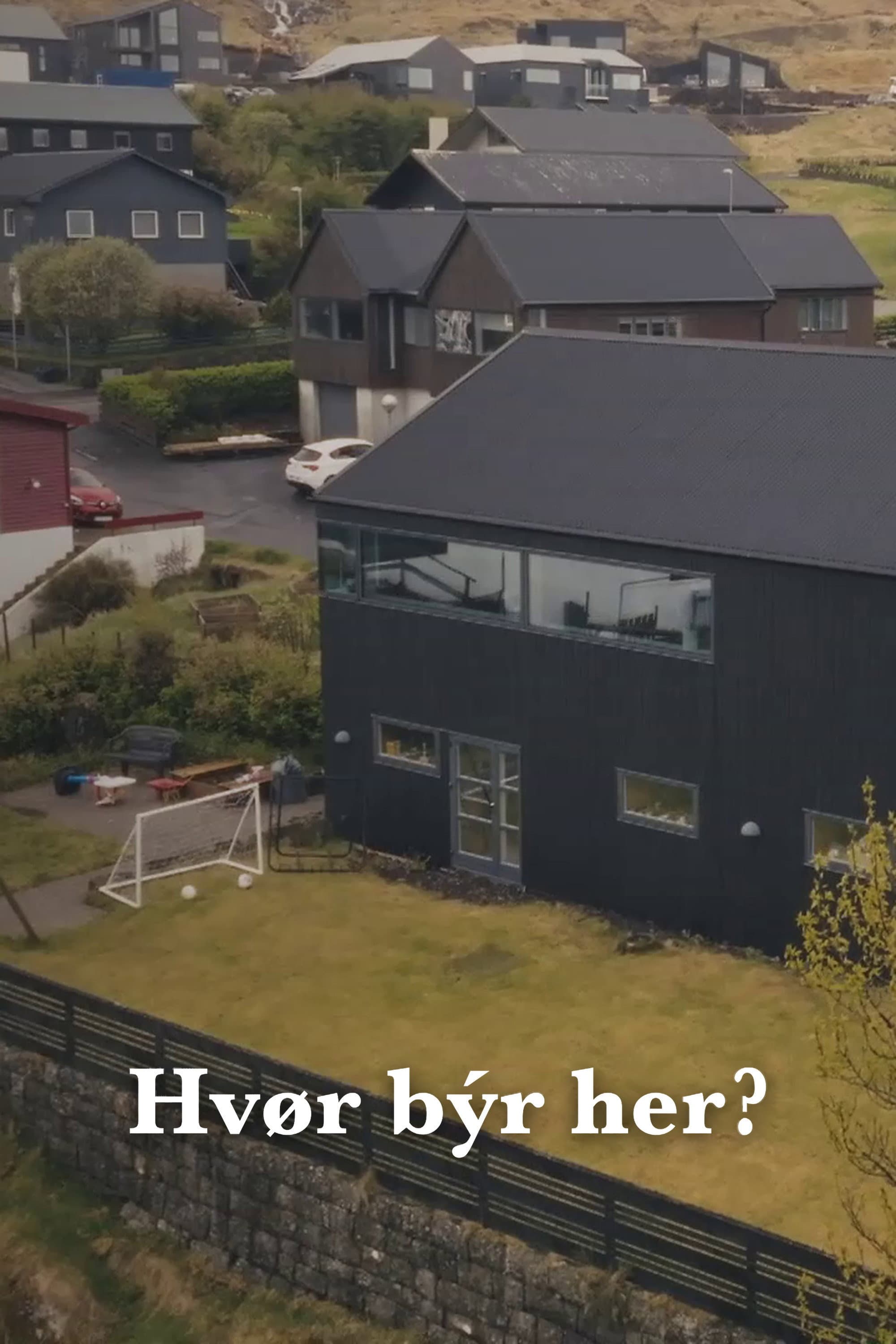 Hvør býr her?